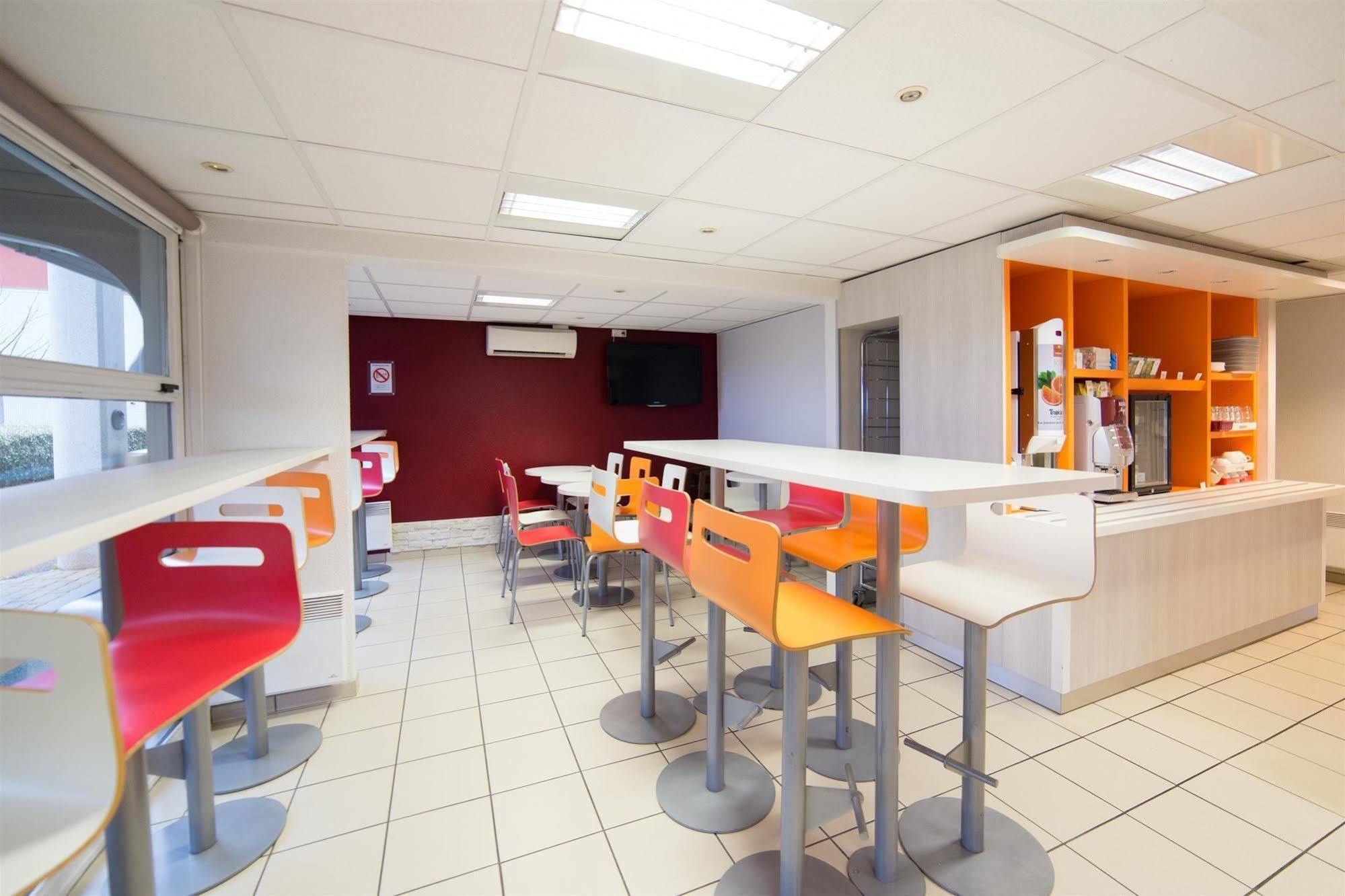 Premiere Classe Toulouse Ouest -Blagnac Aeroport Exterior photo