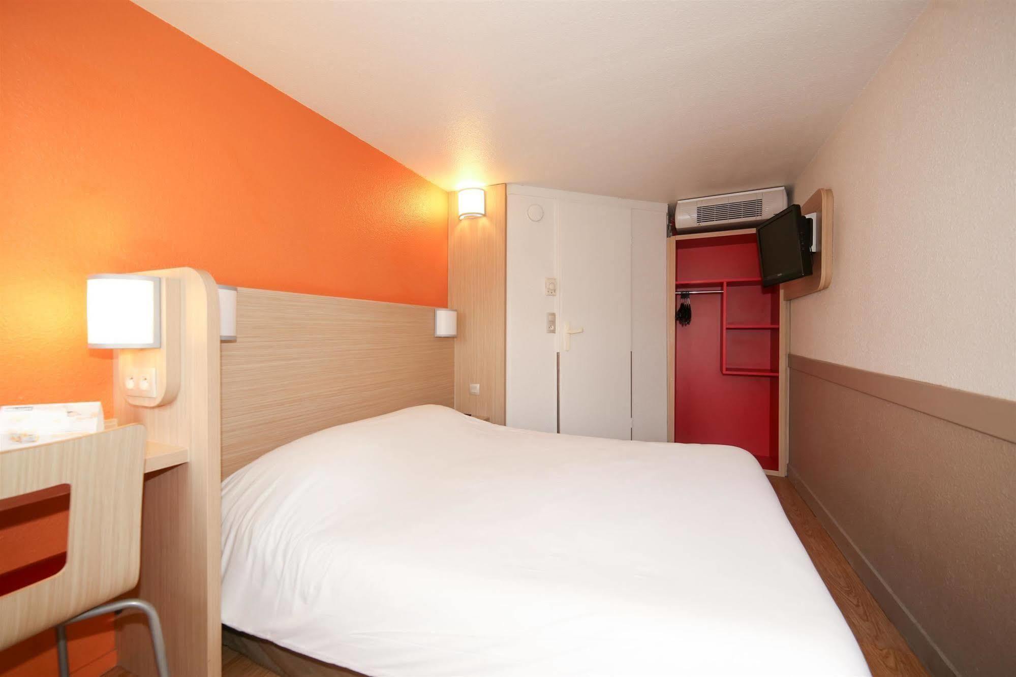 Premiere Classe Toulouse Ouest -Blagnac Aeroport Exterior photo